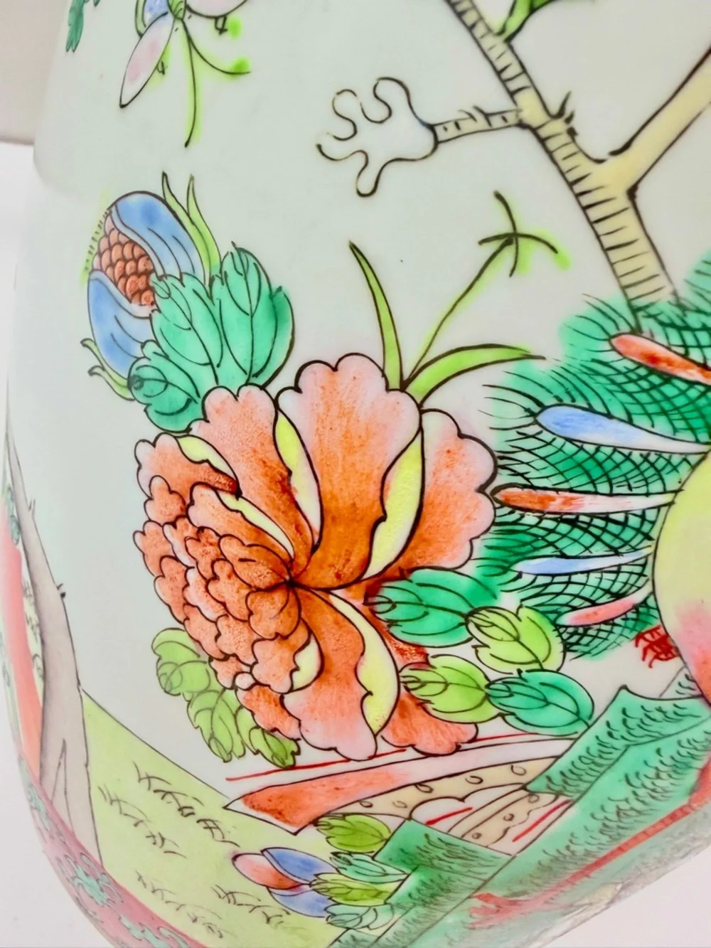 Antique‎ Chinese Qing Tongzhi Dynasty Famille Porcelain Vase Figures Birds Trees